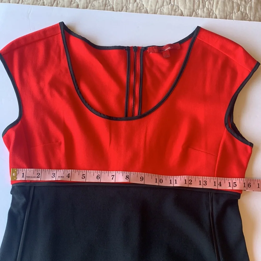 Narciso Rodriguez for Design Nation Red/Black form-fitting Knit Stretch Dress - Picture 6 of 12